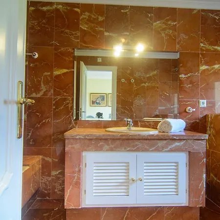 First Line Townhouse Venalmar Dom wakacyjny *